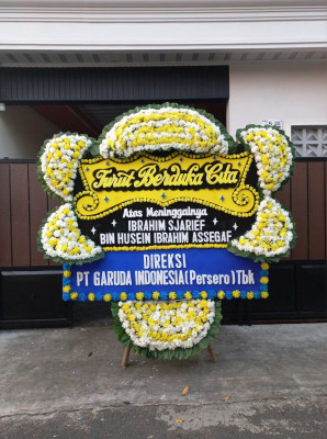Papan Bunga Duka di Lolomatua